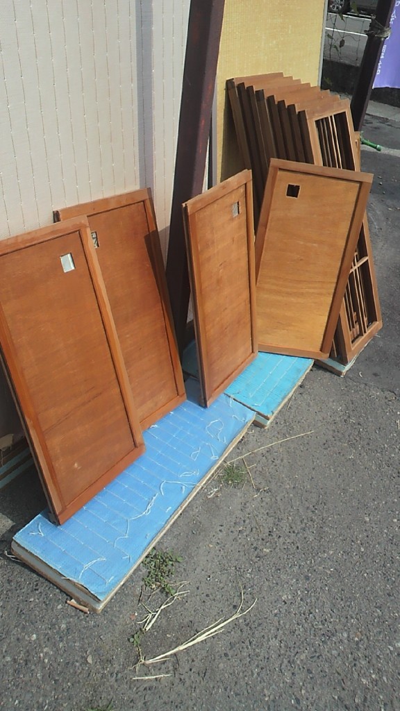 下地を乾かしているところ