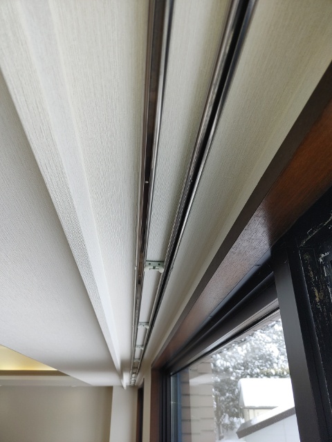 リビングのクロス完了