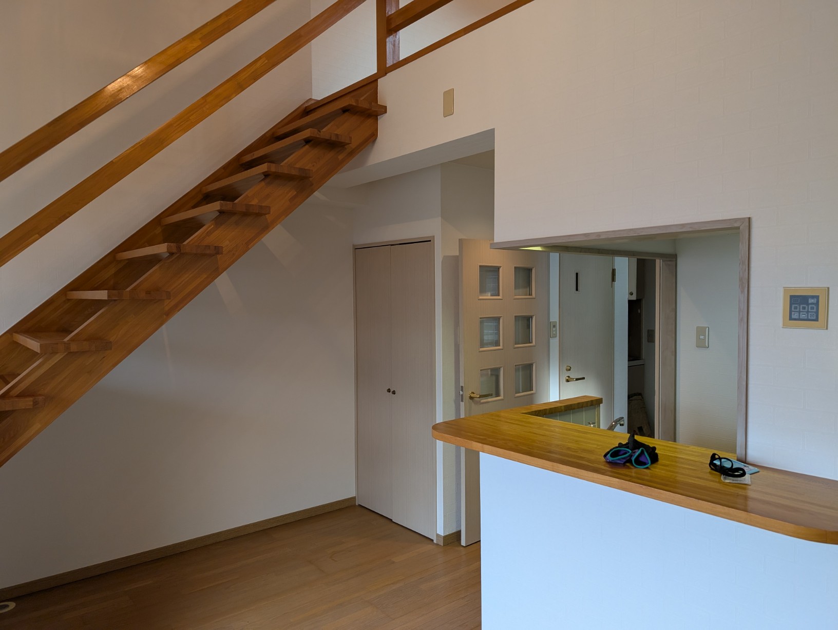 ダイニングクロス施工完了